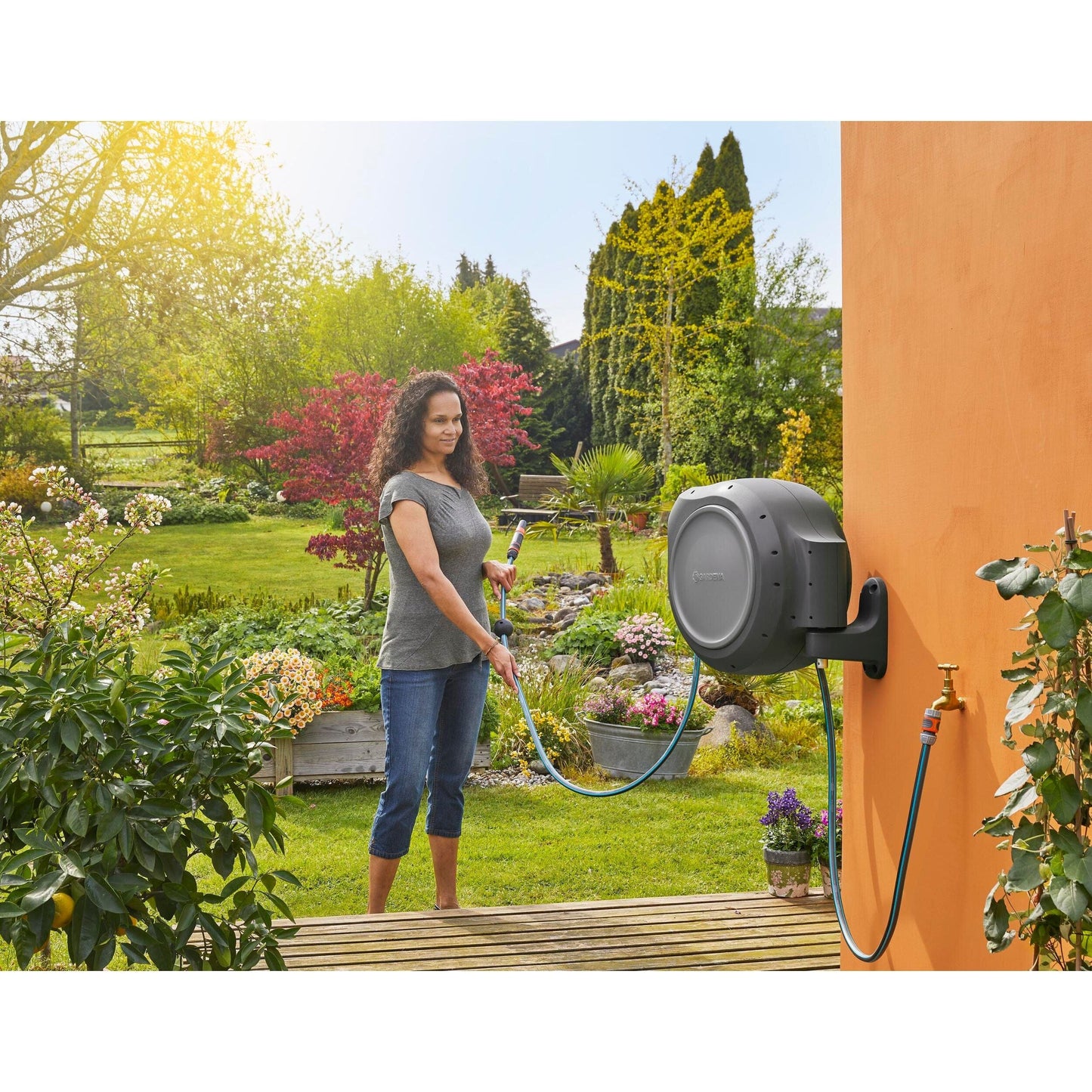 Retractable Hose Reel RollUp 100 ft. Auto retracting & ready-to-use