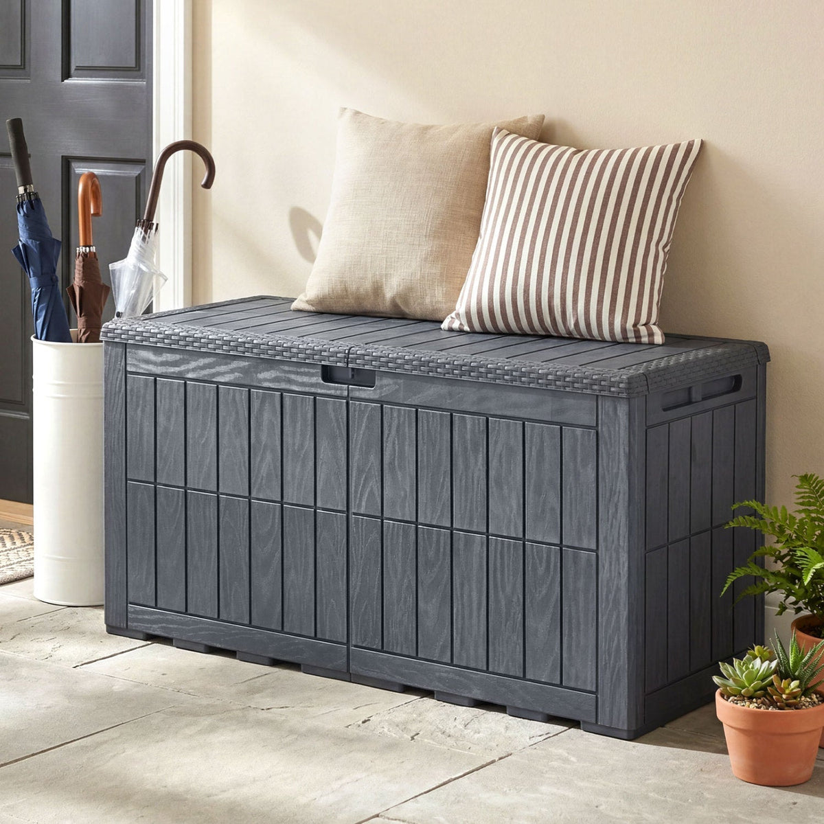 100 Gallon Outdoor Deck Box with Lockable Lid